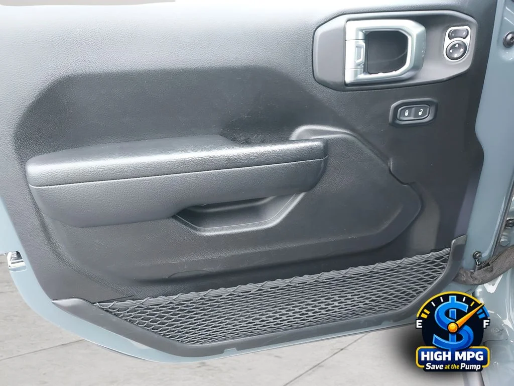 Used 2024 Gray Jeep Rubicon 4xe image 29