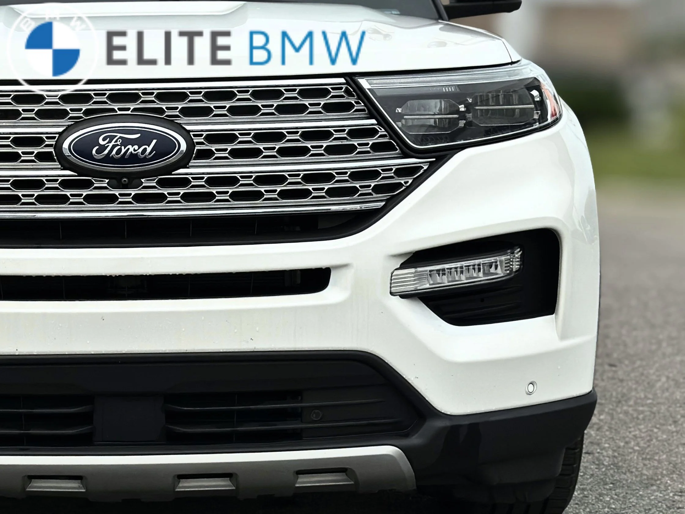 Used 2021  FORD LIMITED image 25