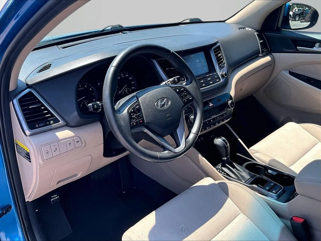 Used 2018 Blue Hyundai Value image 15
