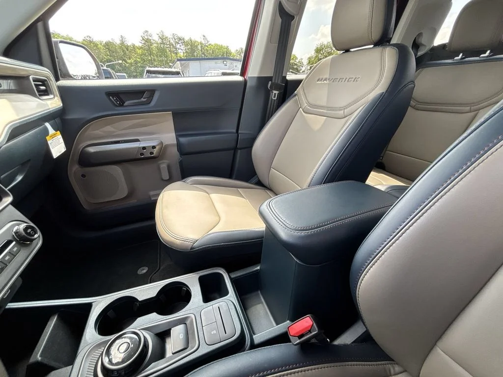 Used 2025 Red Ford Lariat image 23
