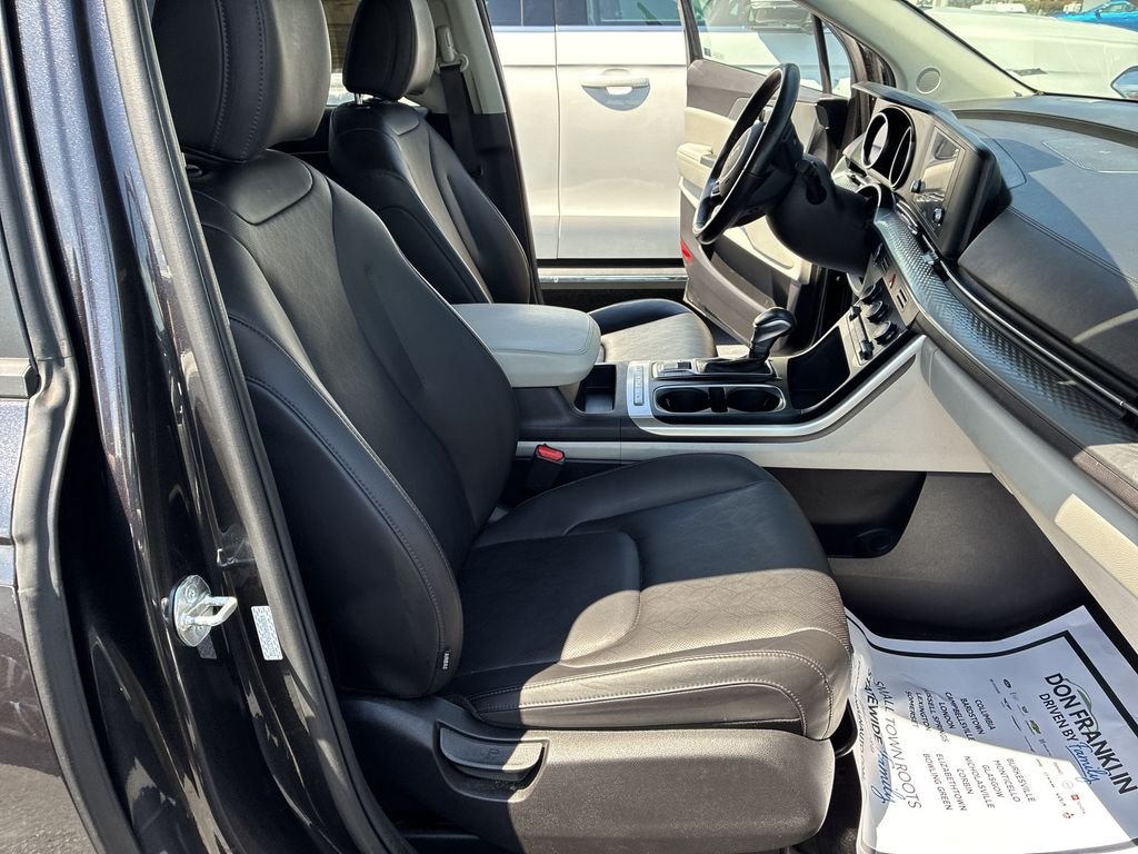 Used 2024 Gray Kia LX image 24