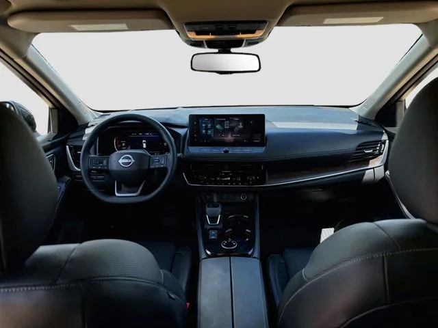 Used 2026 Gold Nissan Platinum image 27