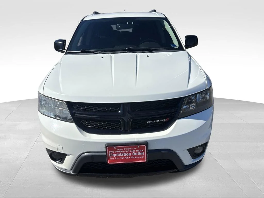 Used 2017 White Dodge SXT image 25