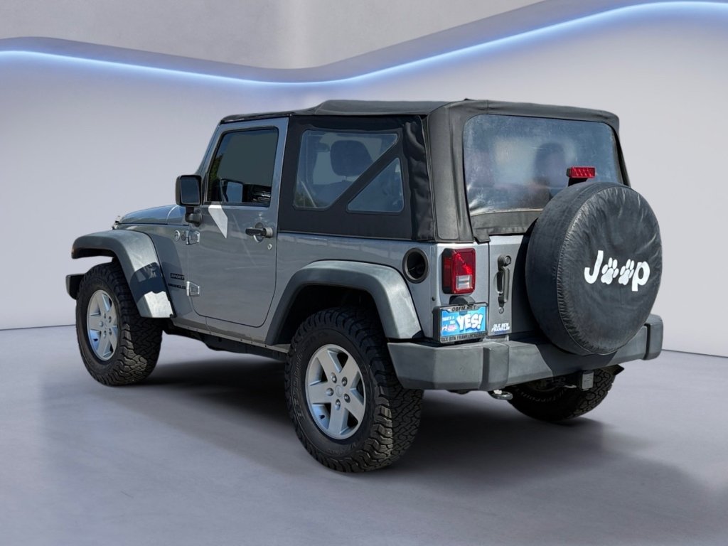 Used 2014 Billet Metallic Clearcoat Jeep Sport image 5