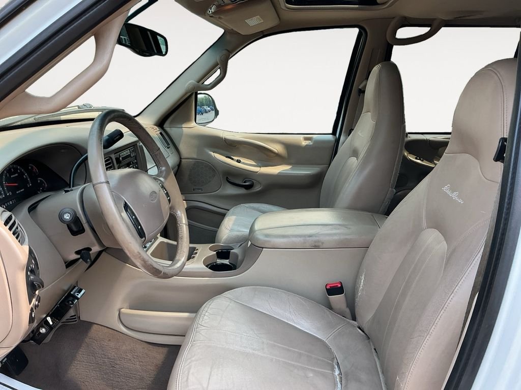 Used 2000 White Ford Eddie Bauer image 11