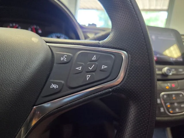 Used 2023 Red Chevrolet LT image 26