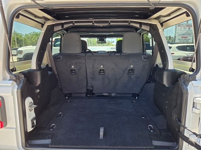 Used 2024 White Jeep Rubicon image 9