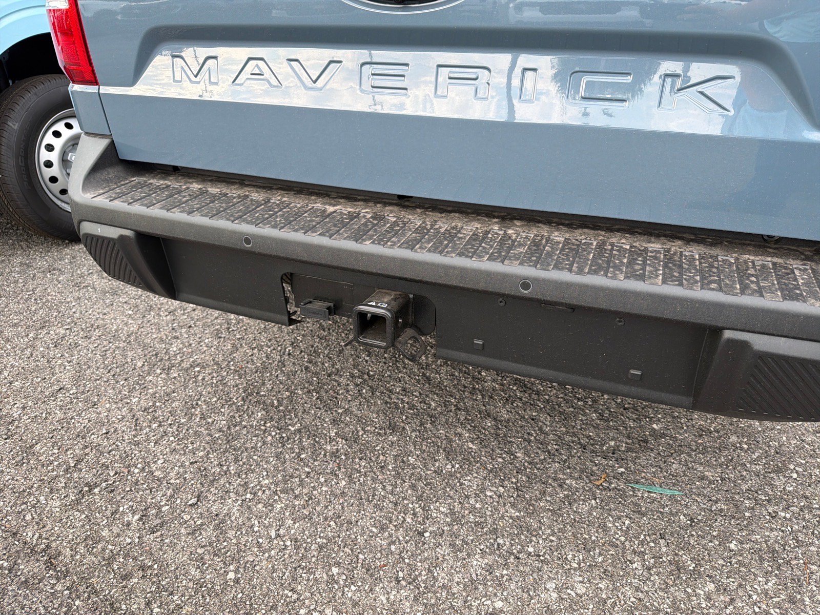 New 2026 Azure Gray Metallic Tri-Coat Ford XLT image 6