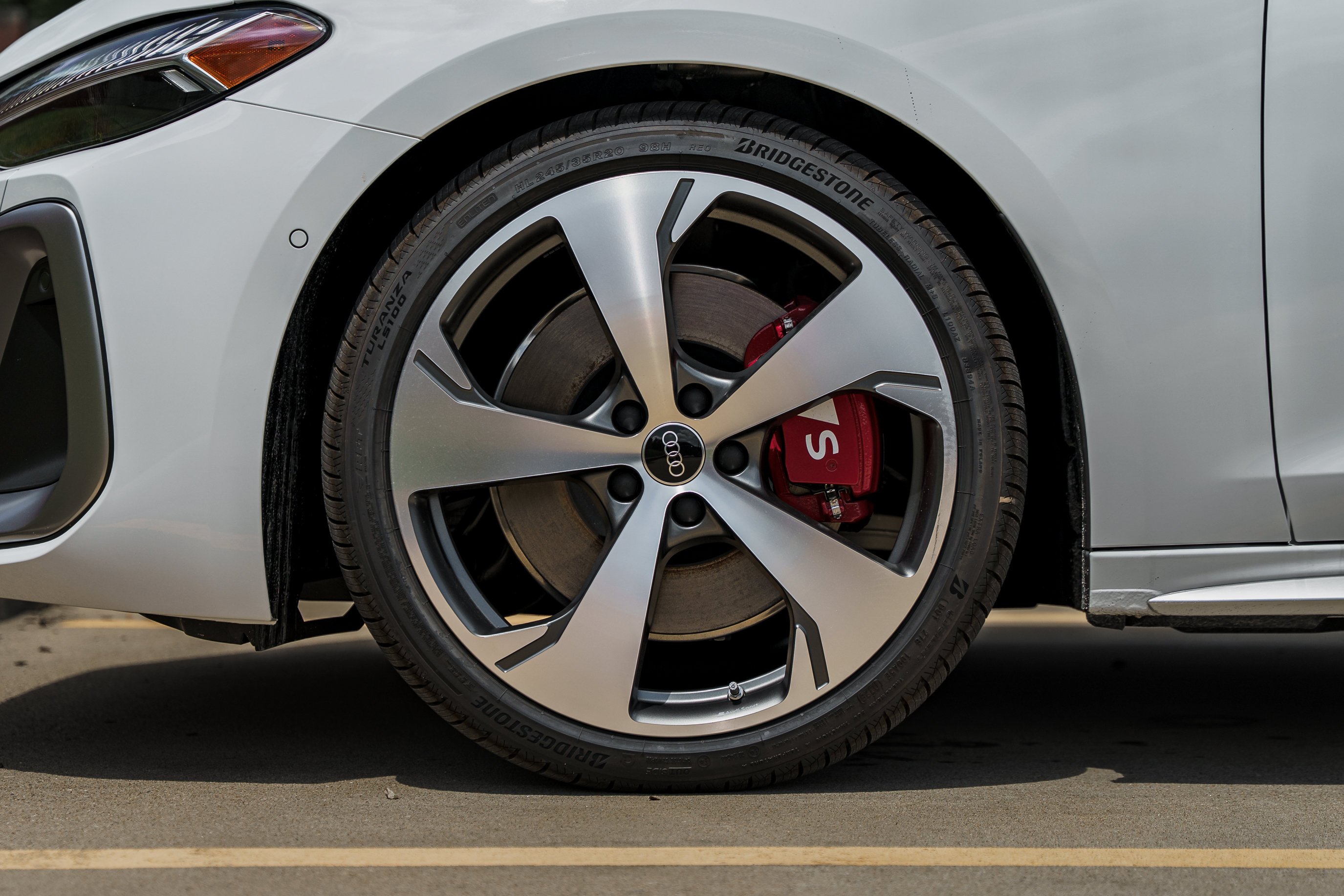 New 2026 GLACIER WHITE Audi Premium Plus image 29