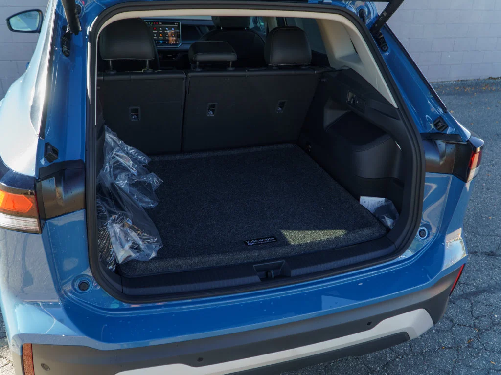 New 2026 Monterey Blue Pearl Volkswagen 2.0T SE image 6