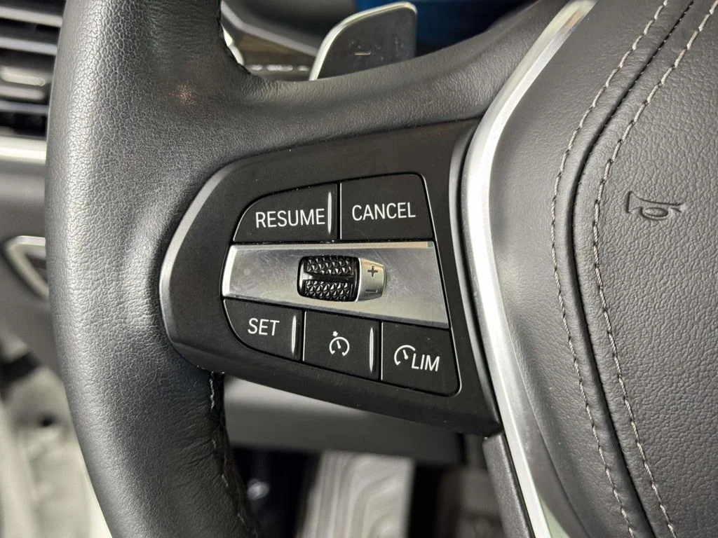 Certified Used 2023 White BMW xDrive40i image 22