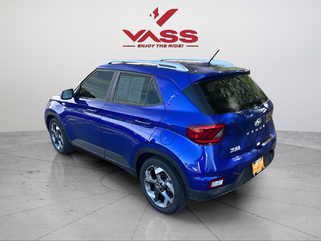 Used 2025 Blue Hyundai SEL image 3