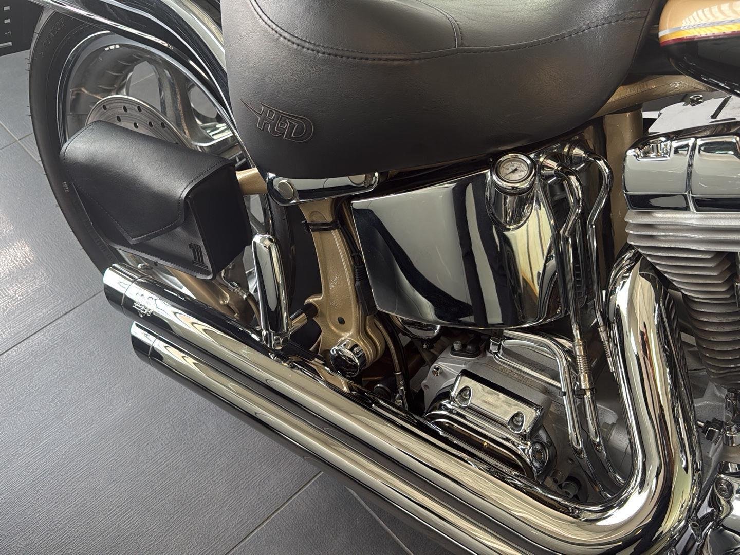 Used 2003 gold Harley Davidson Screaming Eagle image 20