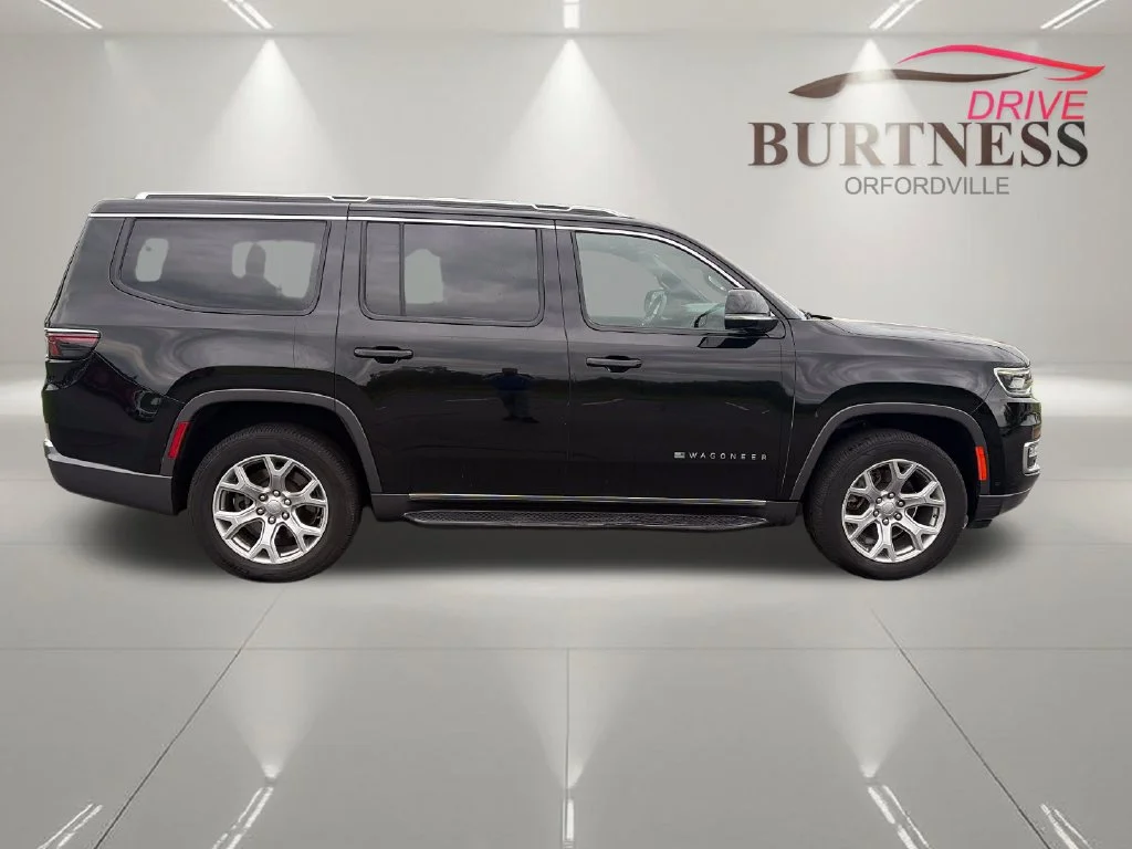 Used 2022 Black Jeep Series II image 9