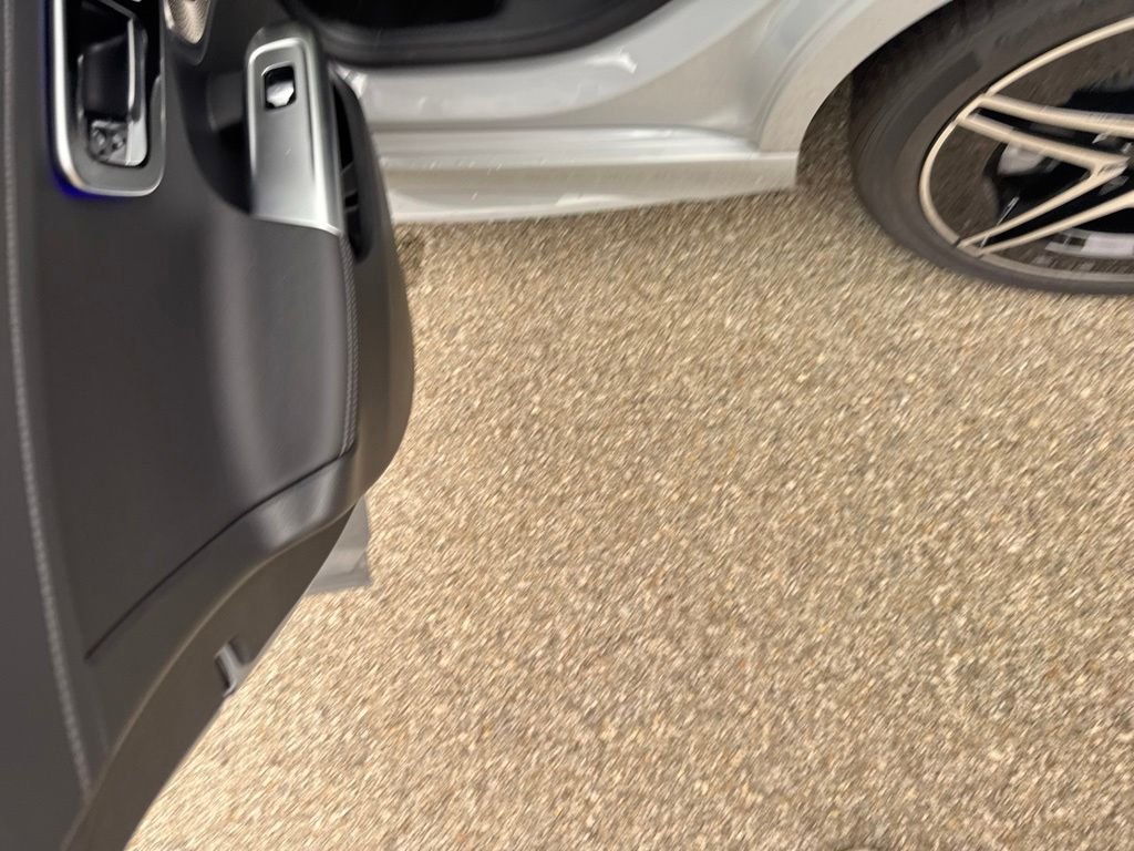 New 2026 MANUFAKTUR Alpine Grey Mercedes-Benz C 300 image 18