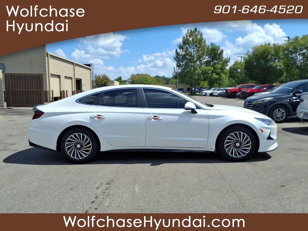 Used 2022 White Hyundai SEL image 6