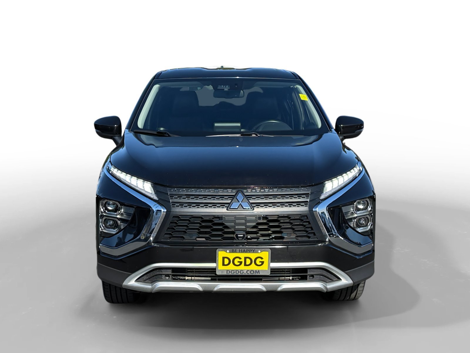 Used 2024 Lightning Blue Metallic Mitsubishi SE image 8