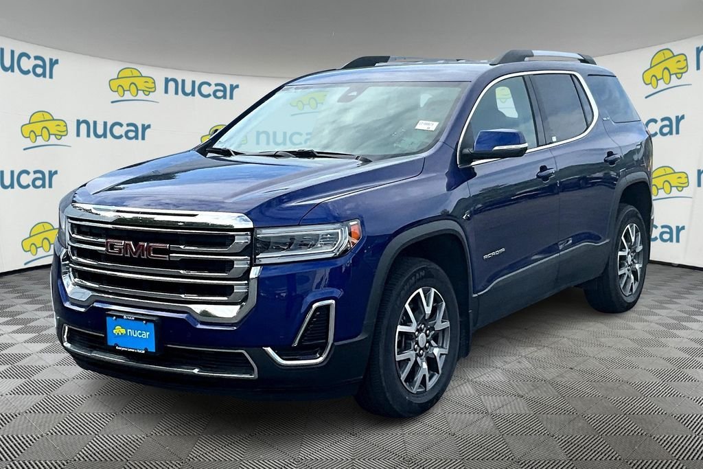 Used 2023 Ultra Blue Metallic GMC SLE image 3