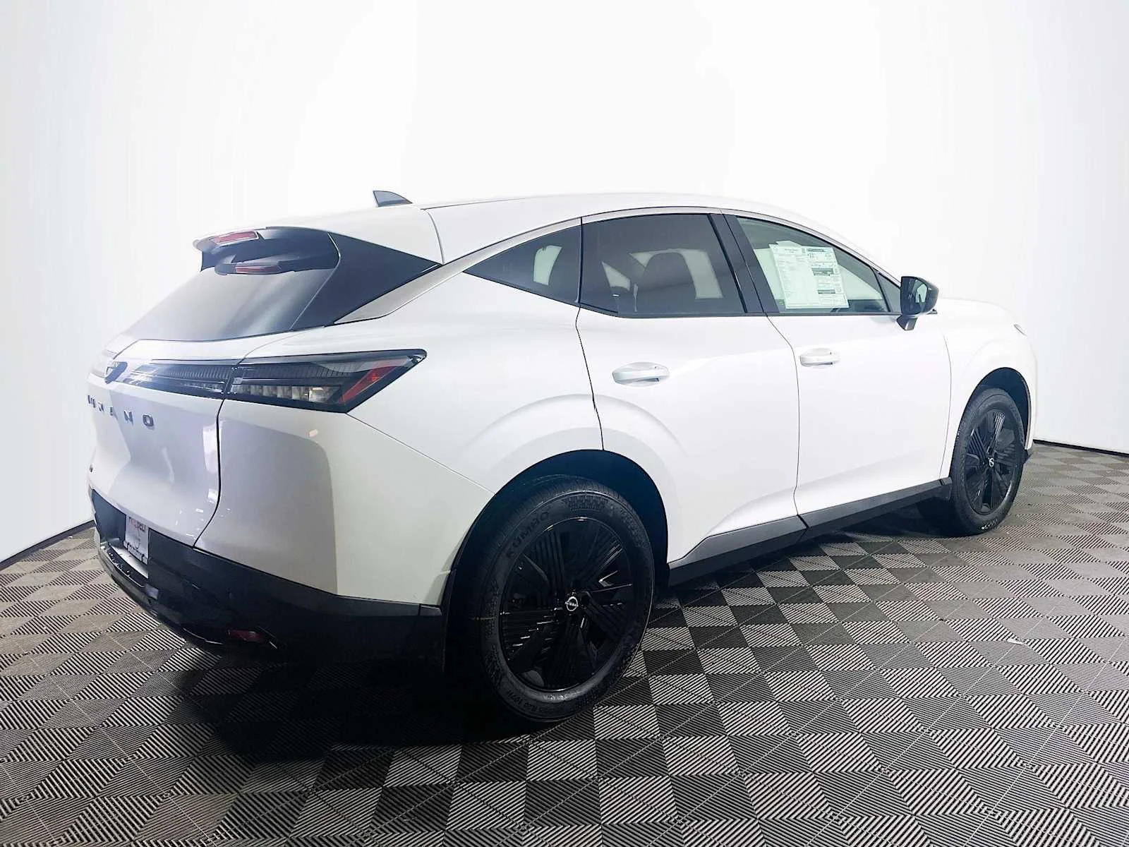 New 2026 Everest White Pearl TriCoat Nissan SV image 2
