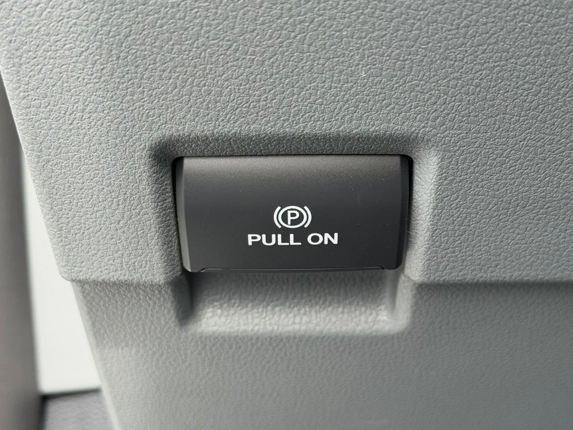 New 2026 Oxford White Ford F-250® XL image 15