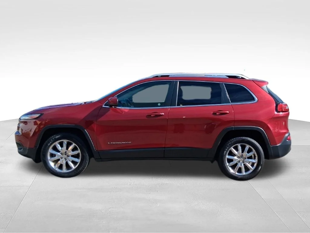 Used 2015 Deep Cherry Red Crystal Pearlcoat Jeep Limited image 4