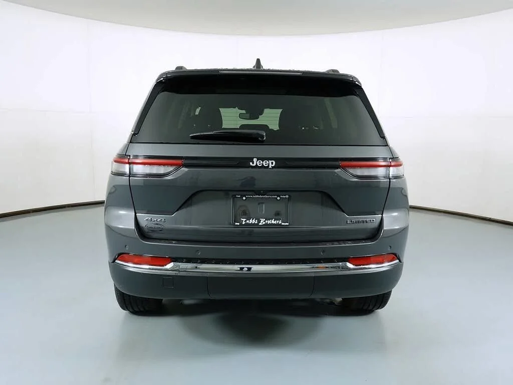 Certified Used 2024 Gray Jeep Limited image 4