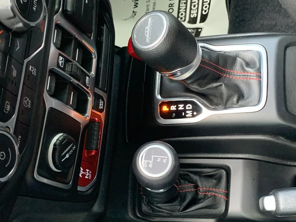 Used 2023  Jeep Rubicon image 24