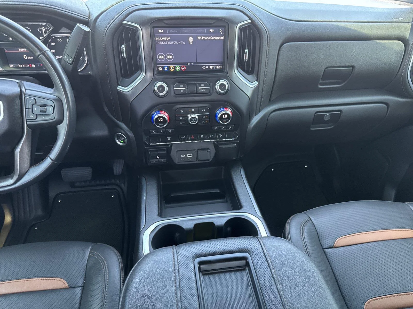 Used 2022 CAYENNE RED TINTCOAT GMC AT4 image 15