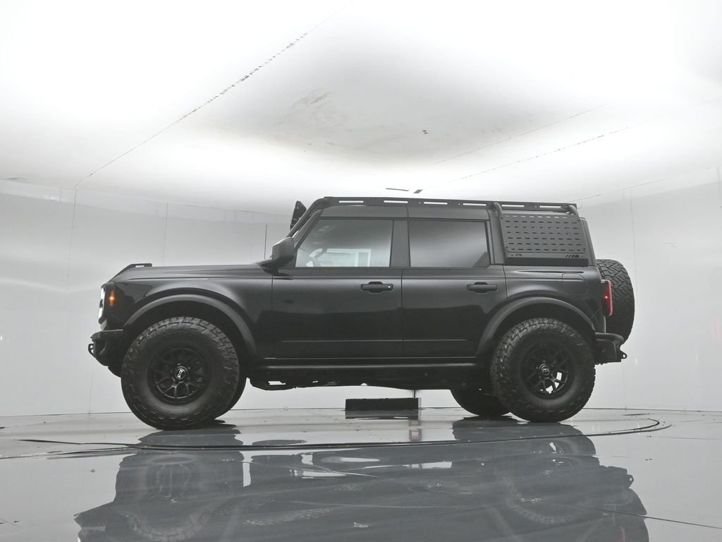 New 2026 Shadow Black Ford Badlands image 53