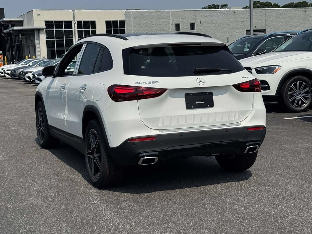 New 2026 Polar White Mercedes-Benz GLA 250 image 8