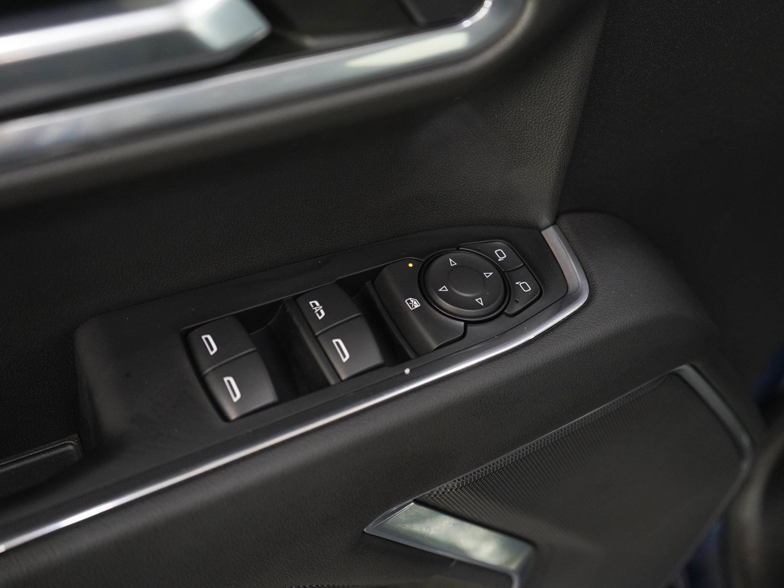 Used 2022 Northsky Blue Metallic Chevrolet LT image 18