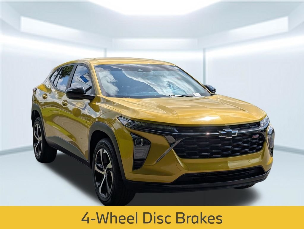 Used 2024 Yellow Chevrolet 1RS image 9
