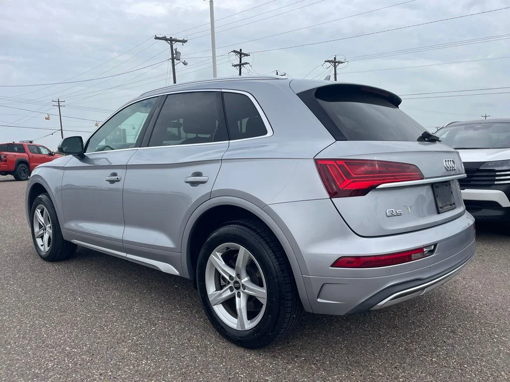 Used 2022 Silver Audi 40 Premium image 5