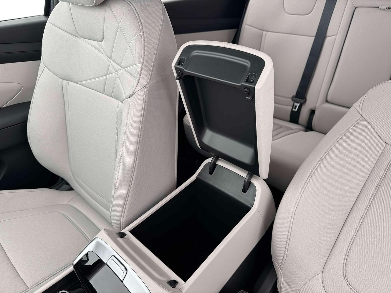 New 2026 Serenity White Pearl Hyundai SE image 18