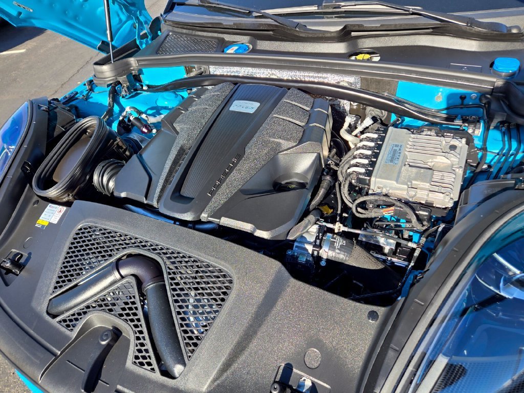 2022 Porsche Macan S - Photo 16