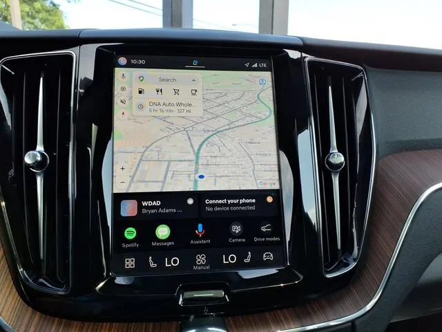 2024 Volvo XC60 Plus - Photo 19