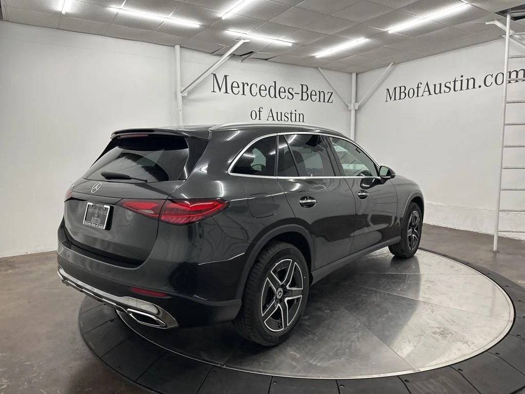 Used 2026 Gray Mercedes-Benz GLC 300 image 7