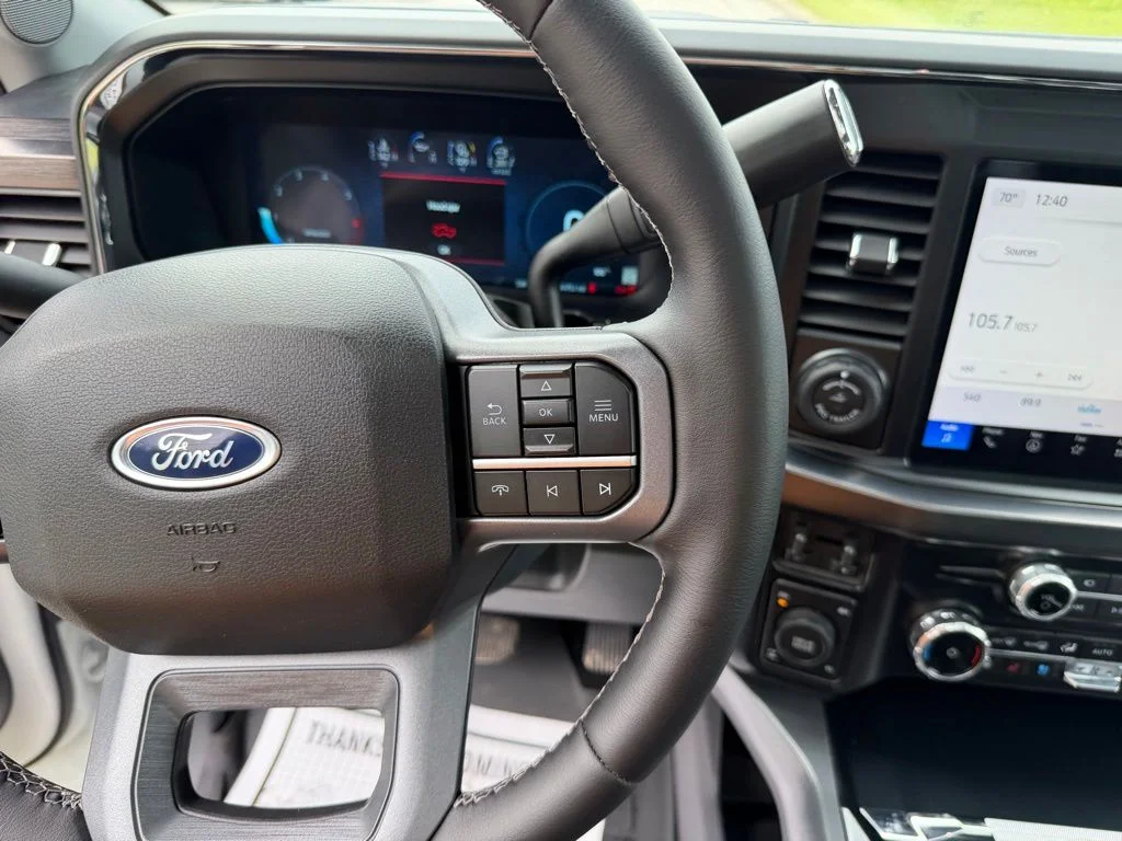 2025 Ford F-350 Super Duty Lariat - Photo 16