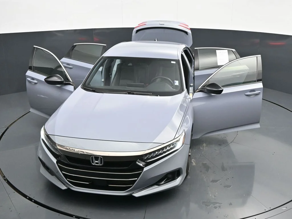 Used 2022 Sonic Gray Pearl Honda Sport image 41