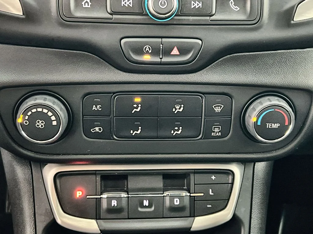 2024 GMC Terrain SLE - Photo 16