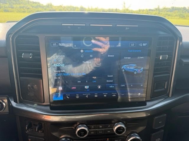 Used 2023 Silver Ford XLT image 7