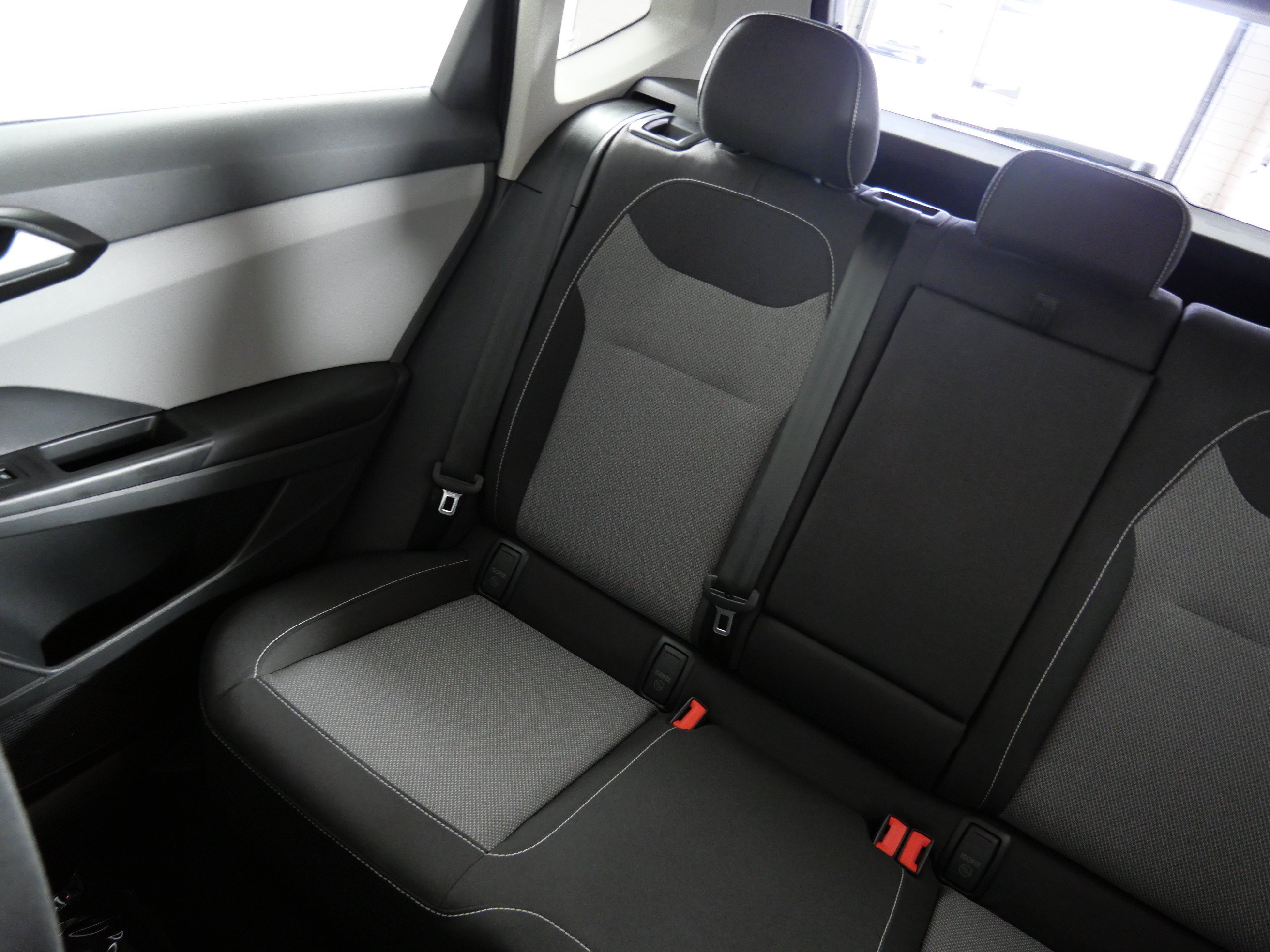 Used 2023 Silver Volkswagen S image 12