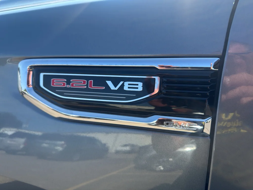 Used 2020 Satin Steel Metallic GMC Denali image 5