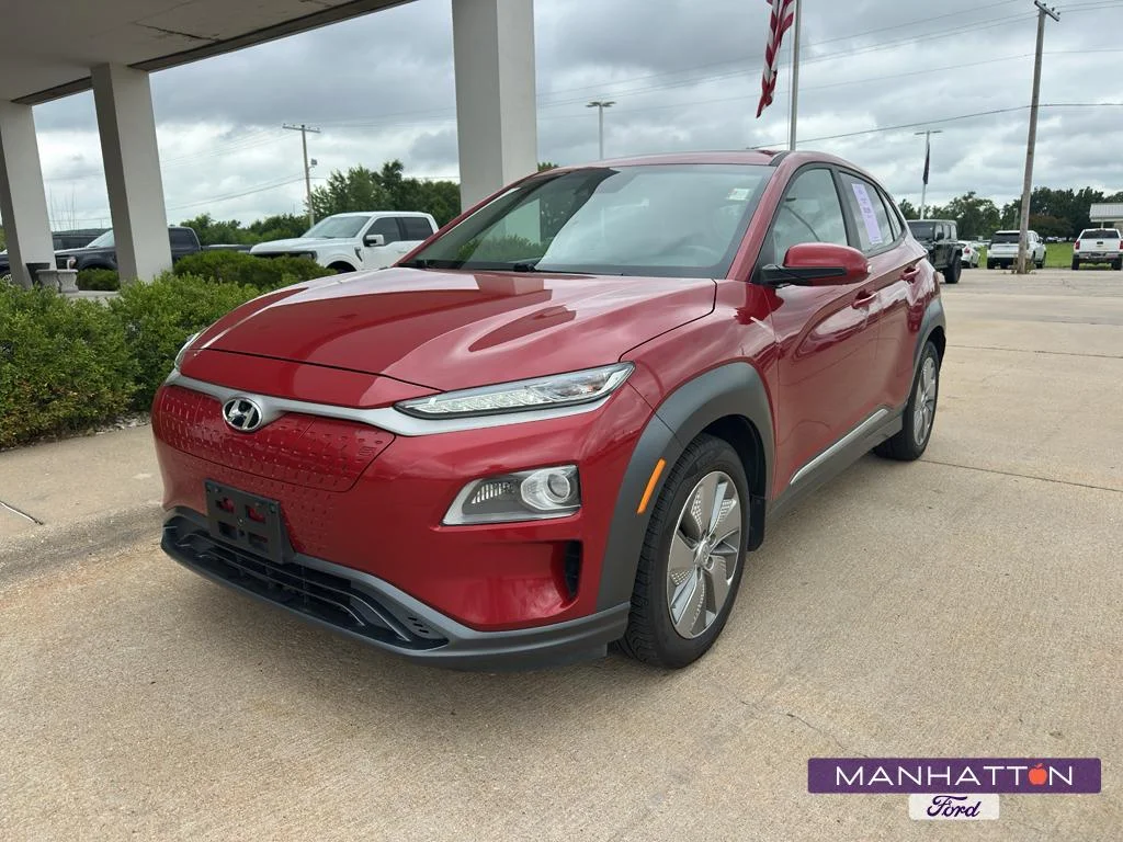 Used 2021 Pulse Red Hyundai Limited image 1