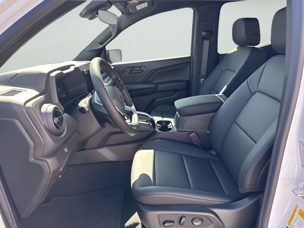 New 2026 Summit White Chevrolet Trail Boss image 6