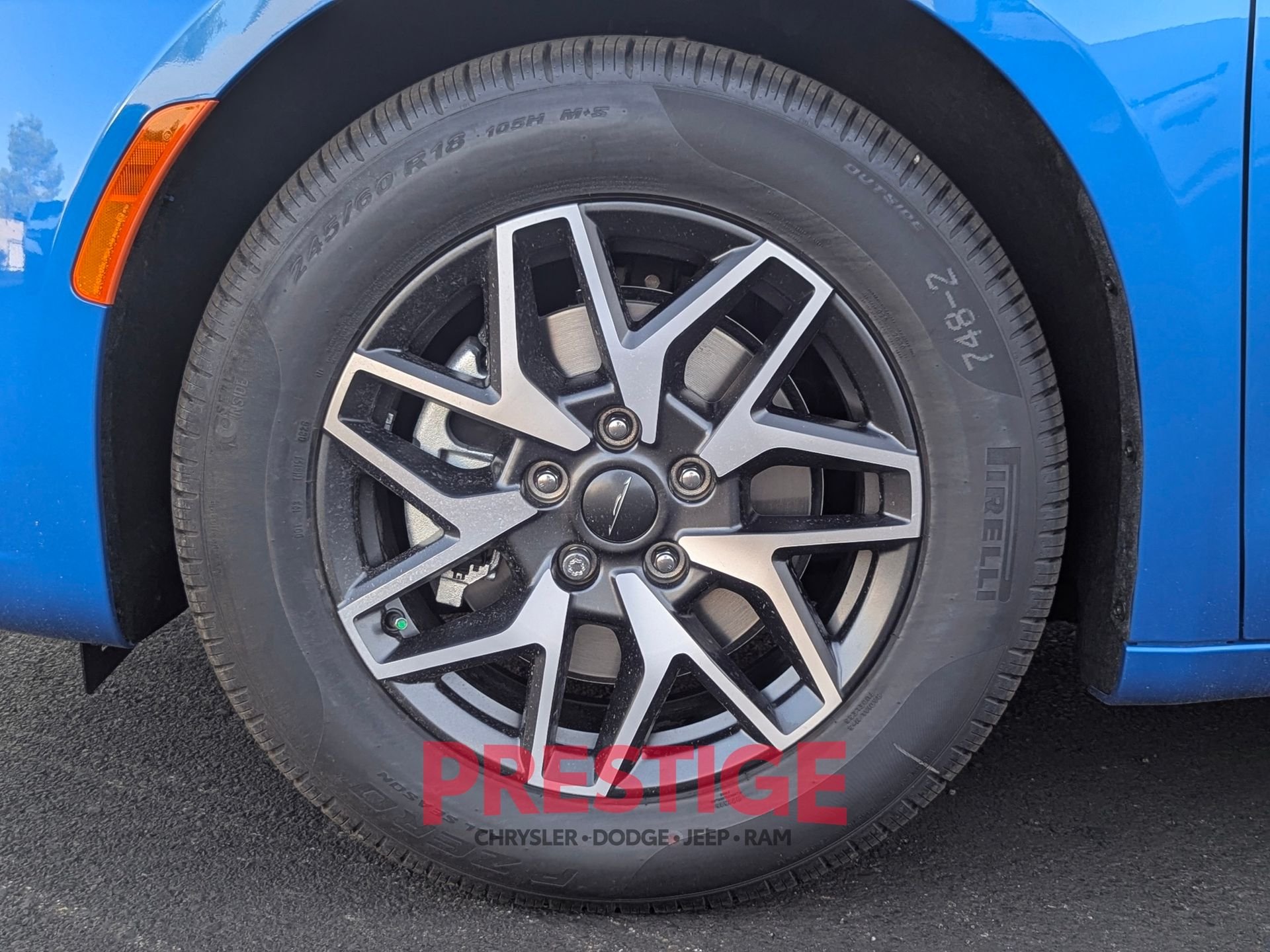 New 2027 Hydro Blue Pearl-Coat Exterior Paint Chrysler Limited image 10