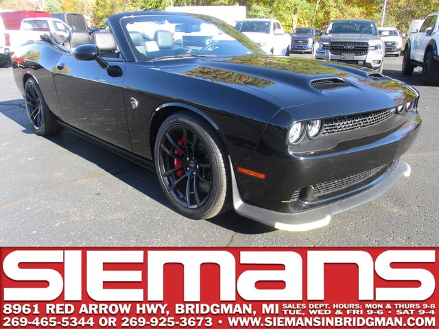New 2023 Dodge Challenger SRT Hellcat Convertible Coupe in