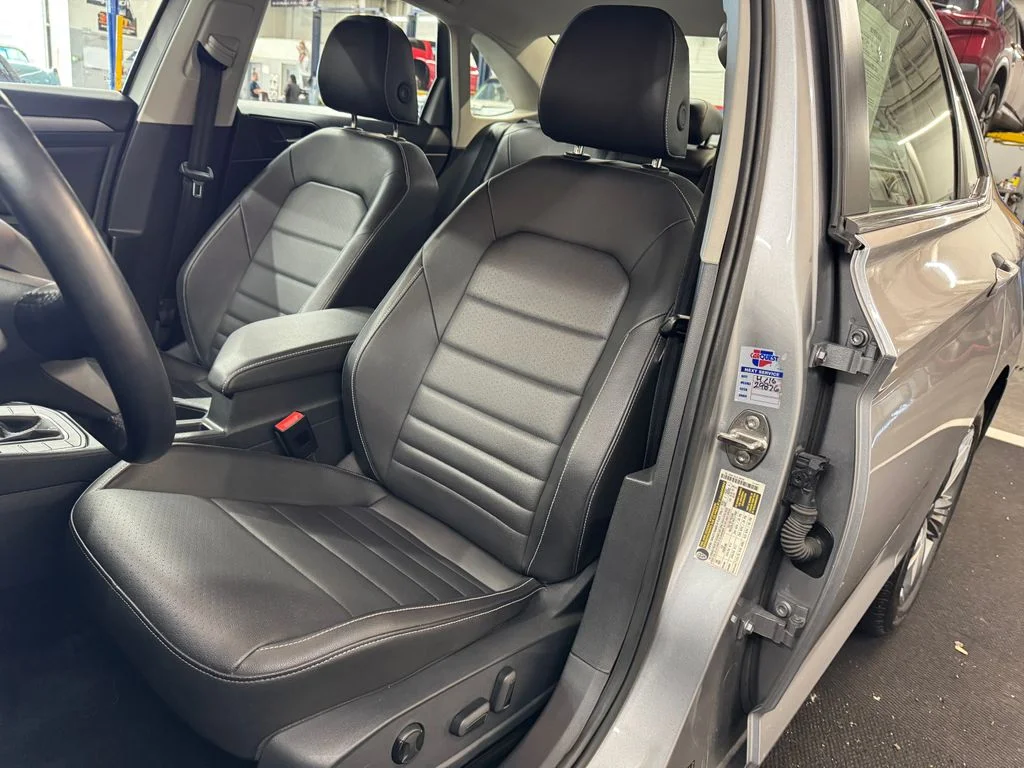 Used 2024 Silver Volkswagen 1.5T SE image 17