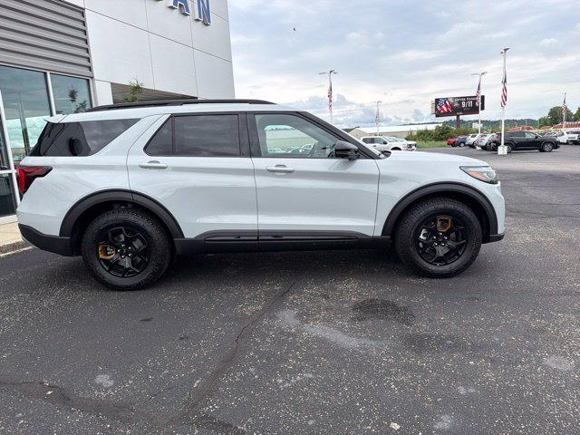 New 2027 Avalanche Gray Ford Tremor image 21
