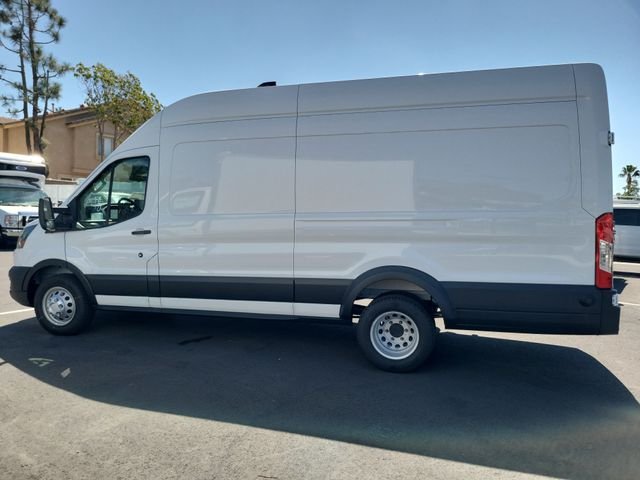 New 2027 Oxford White Ford Cargo Van image 23